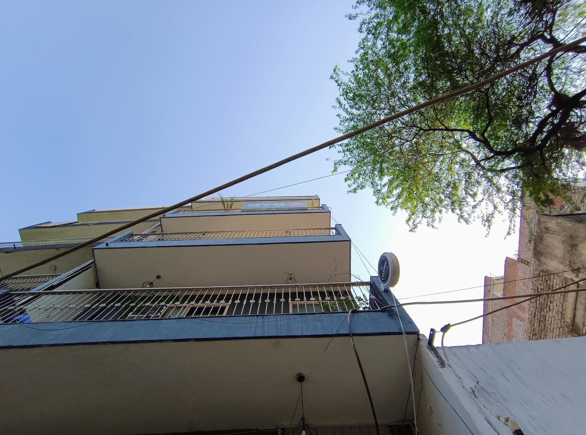 Hotel Hauz Khas Fort View Нью-Дели Экстерьер фото