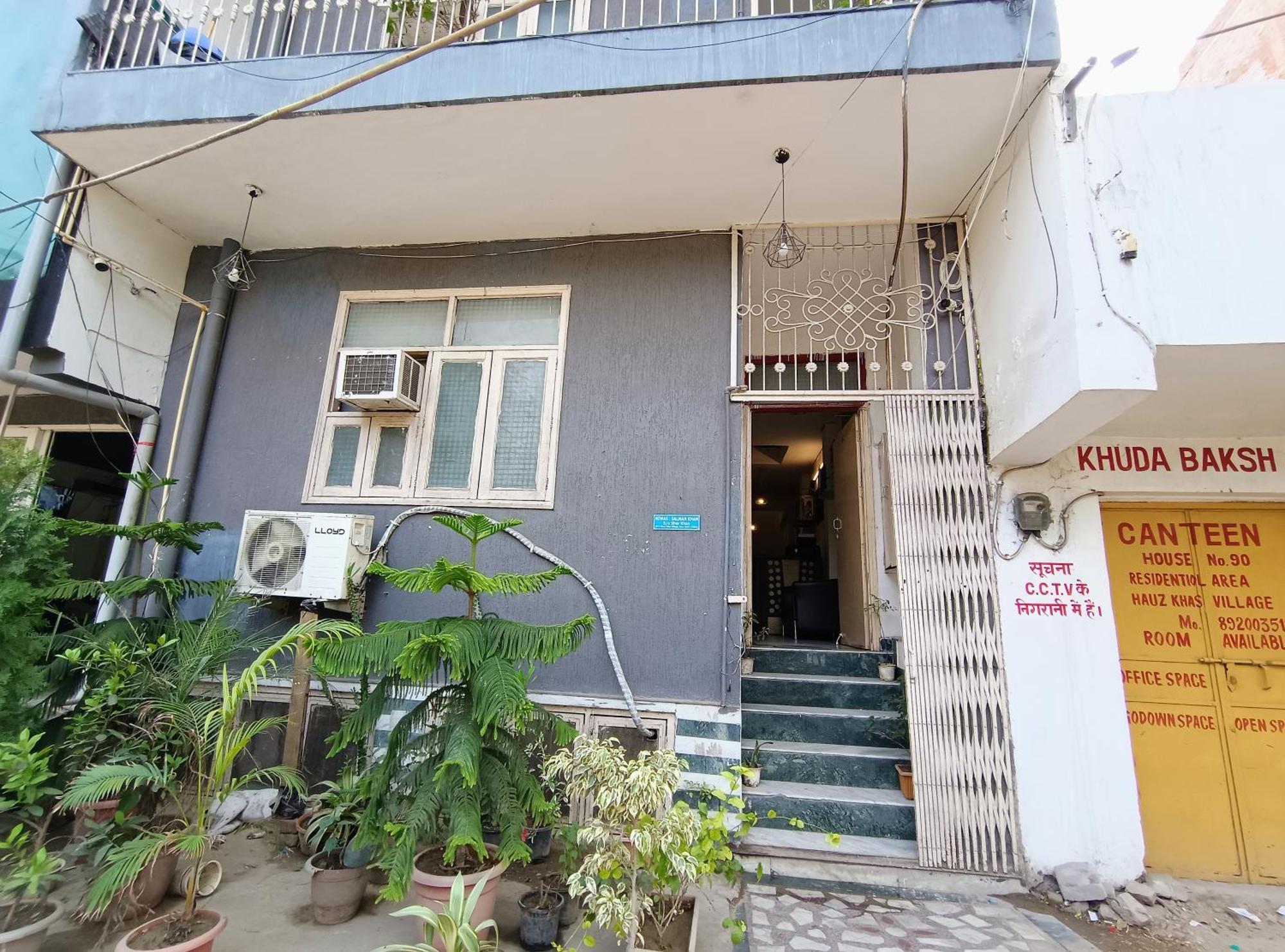 Hotel Hauz Khas Fort View Нью-Дели Экстерьер фото