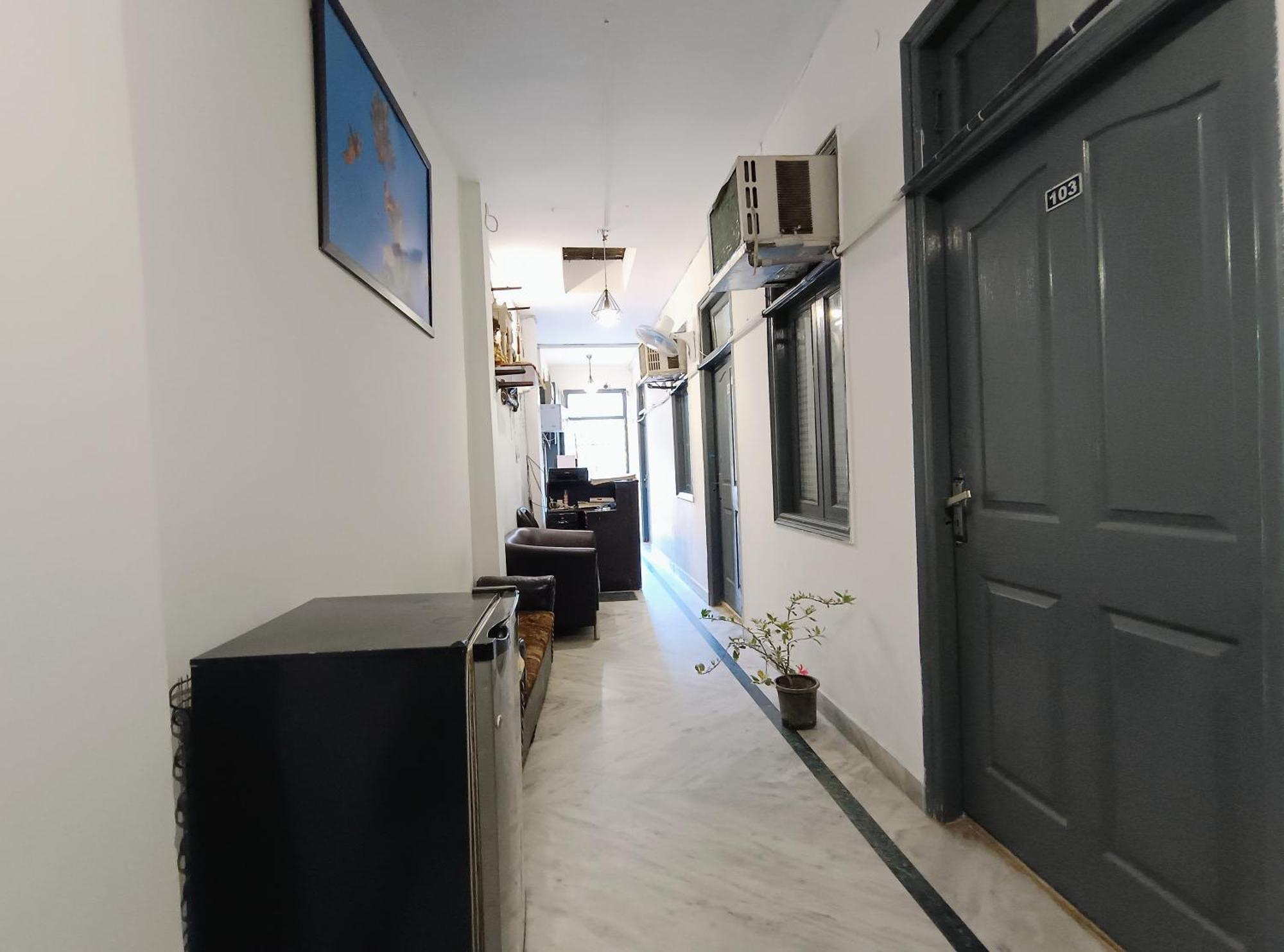 Hotel Hauz Khas Fort View Нью-Дели Экстерьер фото